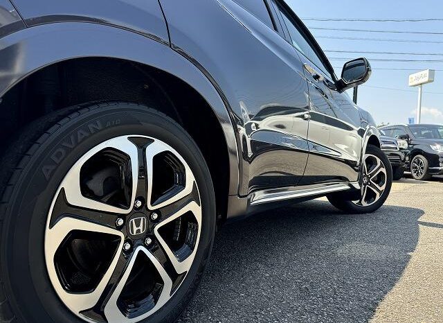 2018 HONDA VEZEL HYBRID READY FOR IMPORT TO KENYA full