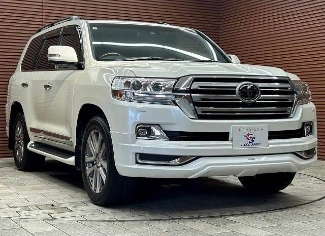 2019 TOYOTA LAND CRUISER ZX READY FOR IMPORT TO KENYA full