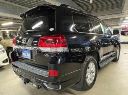 2018 TOYOTA LAND CRUISER AX READY FOR IMPORT TO KENYA full