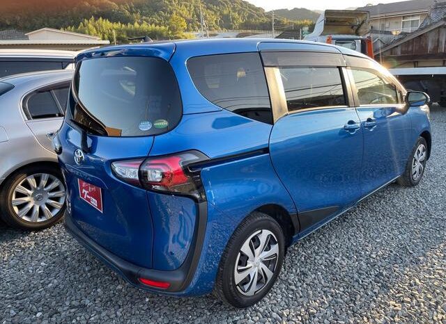 2018 Toyota Sienta full