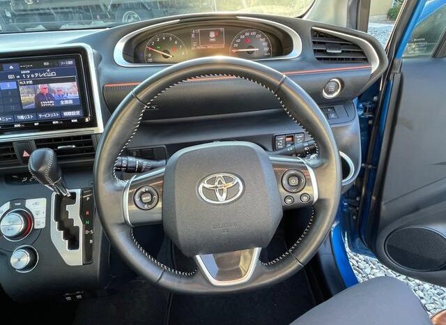 2018 Toyota Sienta full