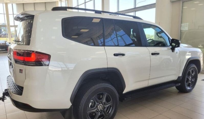 2023 Toyota Land Cruiser 300 Ready For Import To Kenya full