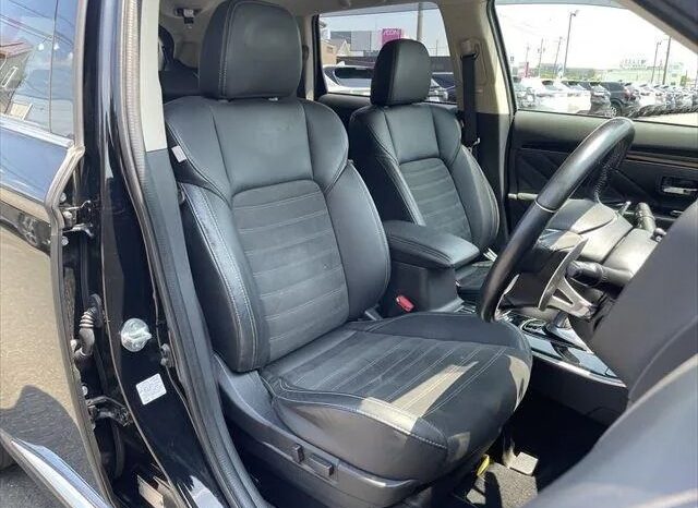 2018 Mitsubishi Outlander For Sale In Kenya full