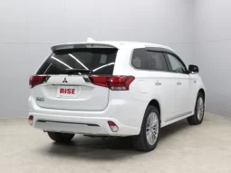 2019 MITSUBISHI OUTLANDER PHEV READY FOR IMPORT TO KENYA full