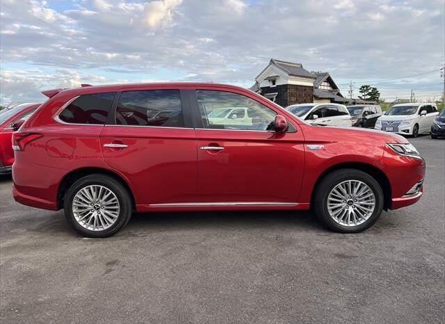 2018 MITSUBISHI OUTLANDER PHEV READY FOR IMPORT TO KENYA full