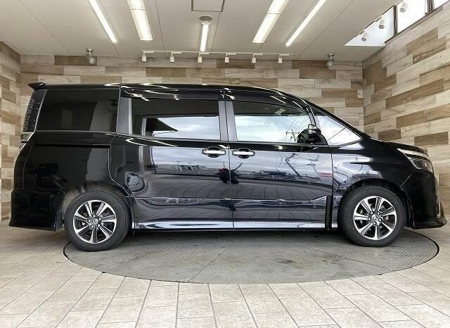 2019 TOYOTA VOXY READY FOR IMPORT TO KENYA full