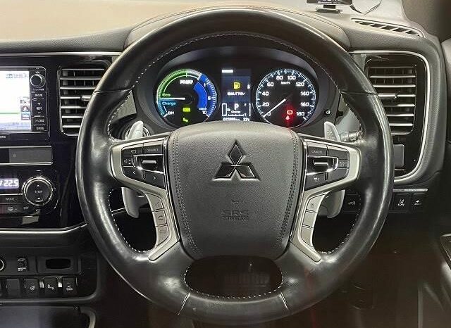 2018 MITSUBISHI OUTLANDER PHEV READY FOR IMPORT TO KENYA full