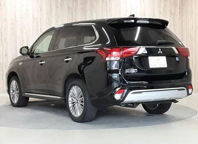 2019 MITSUBISHI OUTLANDER PHEV READY FOR IMPORT TO KENYA full