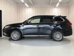 2019 MITSUBISHI OUTLANDER PHEV READY FOR IMPORT TO KENYA full