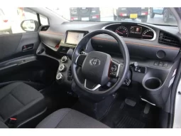 2019 TOYOTA SIENTA X READY FOR IMPORT TO KENYA full