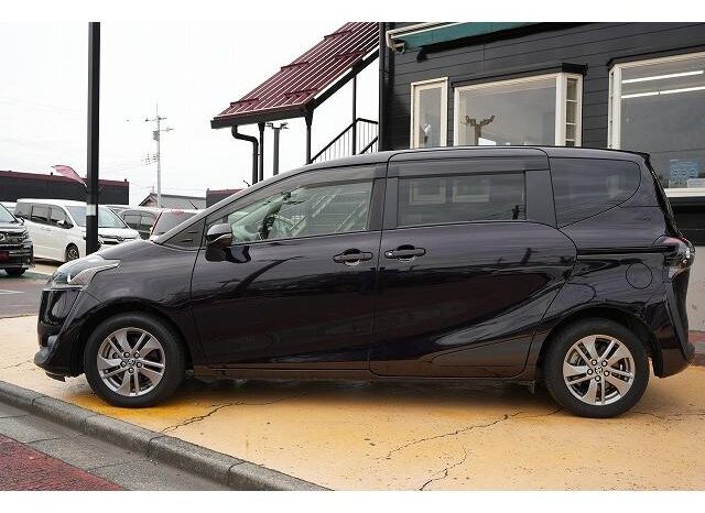 2018 TOYOTA SIENTA G READY FOR IMPORT TO KENYA full