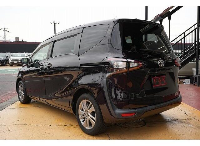 2018 TOYOTA SIENTA G READY FOR IMPORT TO KENYA full