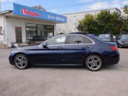 2019 MERCEDES BENZ C-CLASS C200 AVANTGARDE AMG LINE READY FOR IMPORT TO KENYA full