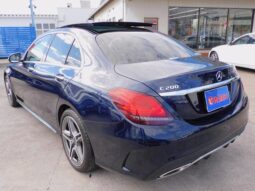 2019 MERCEDES BENZ C-CLASS C200 AVANTGARDE AMG LINE READY FOR IMPORT TO KENYA full