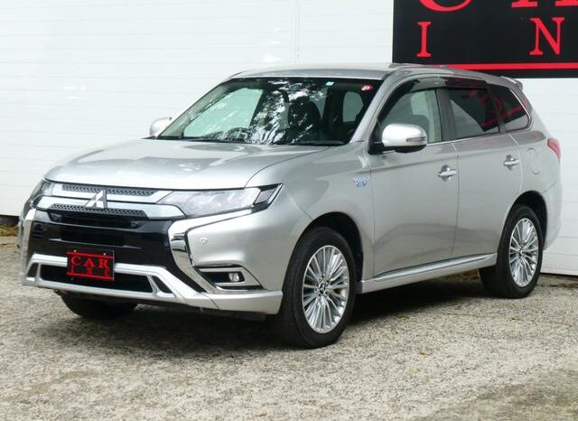 2019 MITSUBISHI OUTLANDER PHEV READY FOR IMPORT TO KENYA full