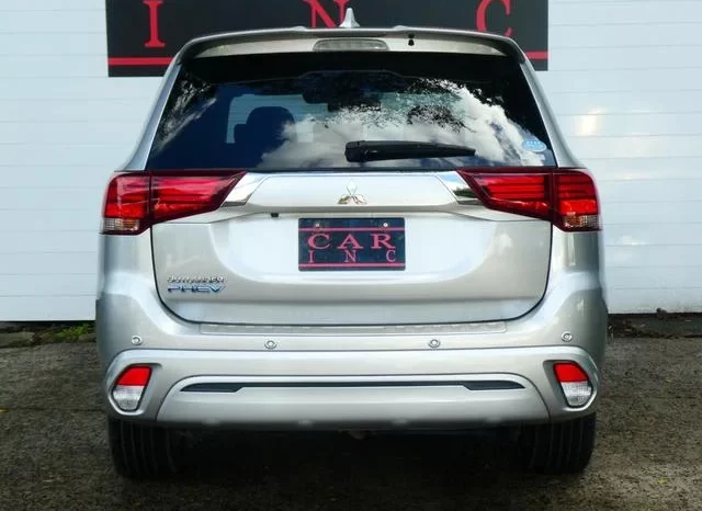 2019 MITSUBISHI OUTLANDER PHEV READY FOR IMPORT TO KENYA full