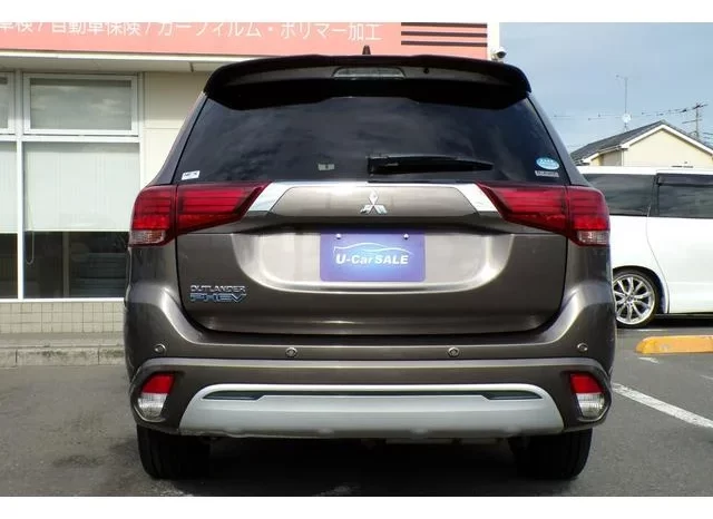 2019 MITSUBISHI OUTLANDER PHEV READY FOR IMPORT TO KENYA full