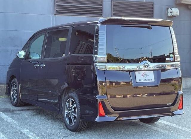 2018 TOYOTA VOXY READY FOR IMPORT TO KENYA full