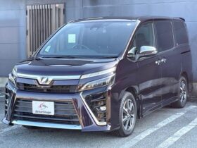 2018 TOYOTA VOXY READY FOR IMPORT TO KENYA