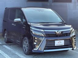 2018 TOYOTA VOXY READY FOR IMPORT TO KENYA full