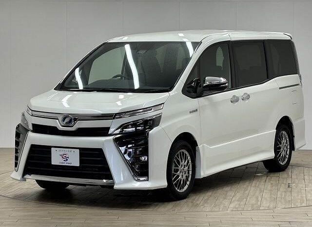 2018 TOYOTA VOXY HYBRID ZS READY FOR IMPORT TO KENYA full