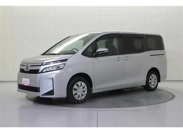 2018 TOYOTA VOXY READY FOR IMPORT TO KENYA full