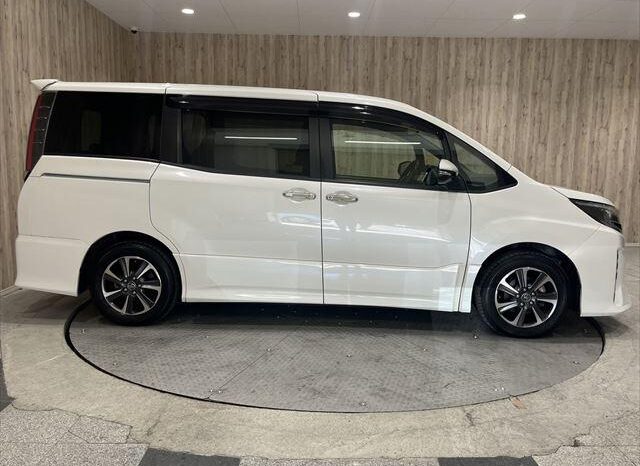 2018 Toyota Noah Import to Kenya full