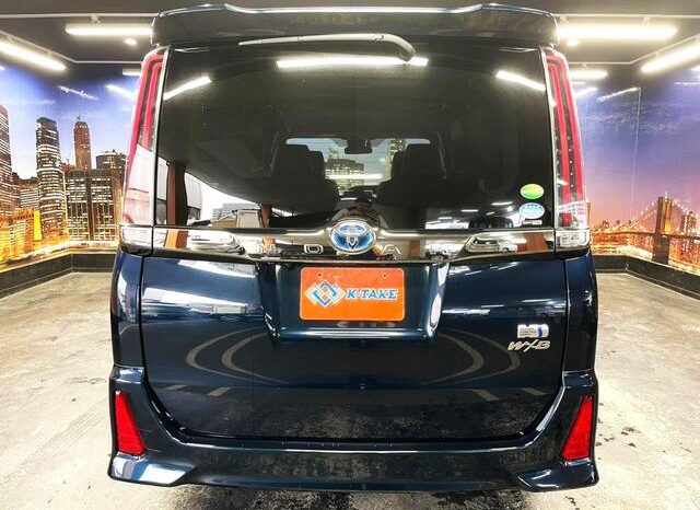 2018 Toyota Noah Import to Kenya full