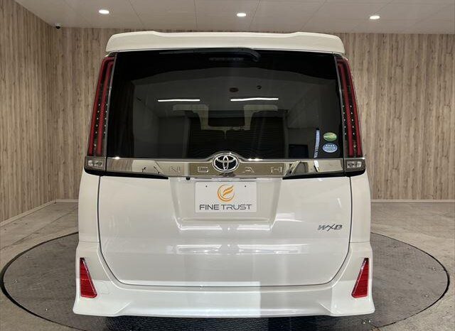 2018 Toyota Noah Import to Kenya full