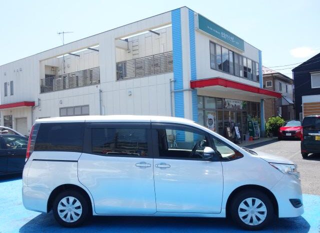 2019 Toyota Noah Import to Kenya full