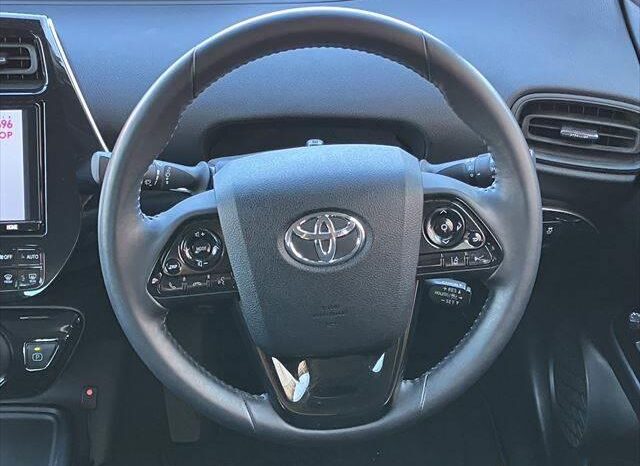 2019 TOYOTA PRIUS S FOR SALE IN NAIROBI KENYA full