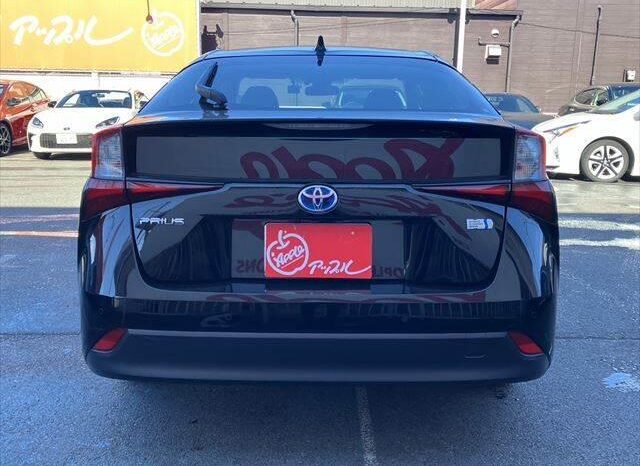 2019 TOYOTA PRIUS S FOR SALE IN NAIROBI KENYA full