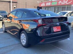 2019 TOYOTA PRIUS S FOR SALE IN NAIROBI KENYA full