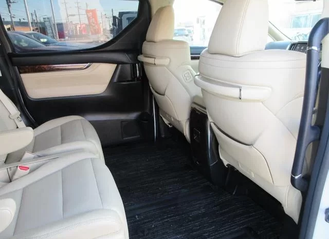 2019 TOYOTA ALPHARD 2.5G FOR SALE IN KENYA full