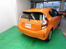 2018 TOYOTA AQUA FOR SALE IN KENYA full