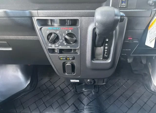 2019 DAIHATSU HIJET CARGO DX FOR SALE IN KENYA full