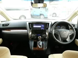 2018 TOYOTA ALPHARD 2.5X FOR SALE IN KENYA full