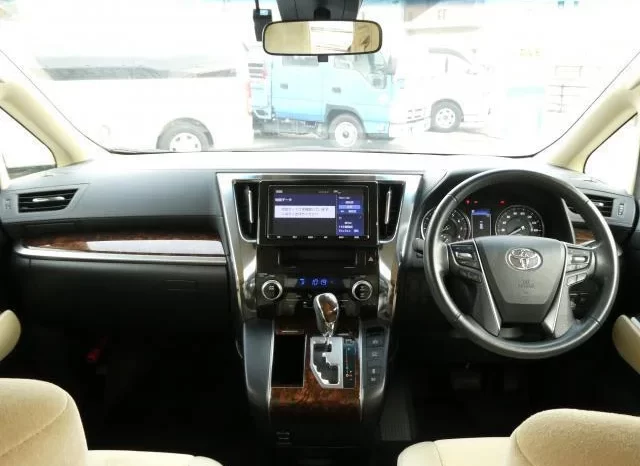 2018 TOYOTA ALPHARD 2.5X FOR SALE IN KENYA full