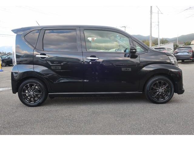 2018 DAIHATSU MOVE CUSTOM X LIMITED FOR SALE IN KENYA full