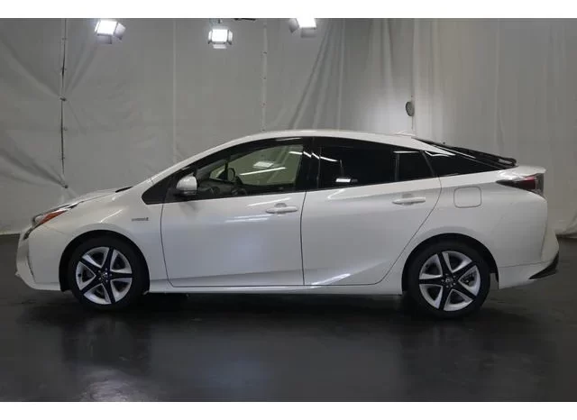 2018 TOYOTA PRIUS FOR SALE IN KENYA full