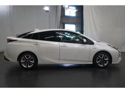 2018 TOYOTA PRIUS FOR SALE IN KENYA full