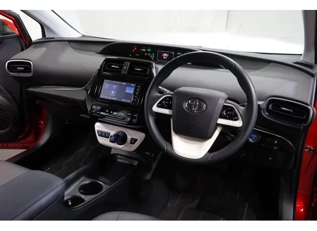 2018 TOYOTA PRIUS S TOURING SELECTION FOR SALE IN KENYA full