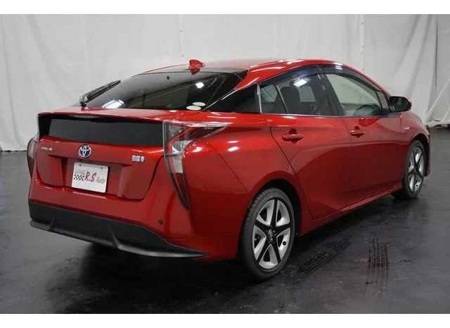 2018 TOYOTA PRIUS S TOURING SELECTION FOR SALE IN KENYA full