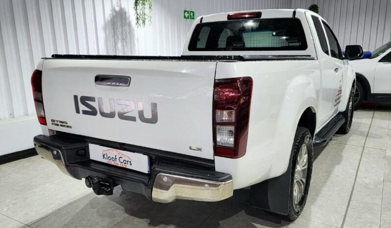 2018 Isuzu D-Max 300 LX FOR SALE NAIROBI KENYA full