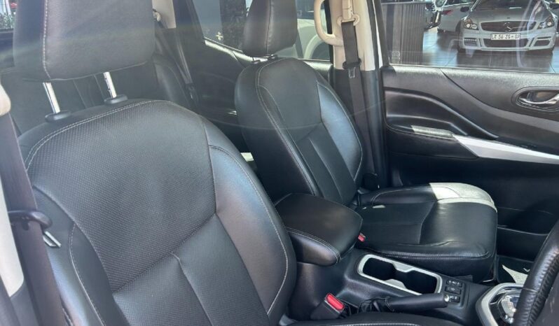 2019 Nissan Navara 2.3D LE Auto Double-Cab For Sale In Kenya full