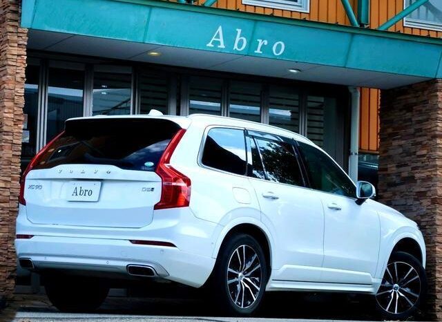 2019 VOLVO XC90 D5 AWD MOMENTUM FOR SALE IN KENYA full