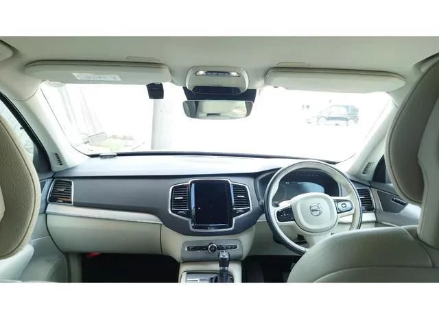 2019 VOLVO XC90 D5 AWD MOMENTUM FOR SALE IN KENYA full