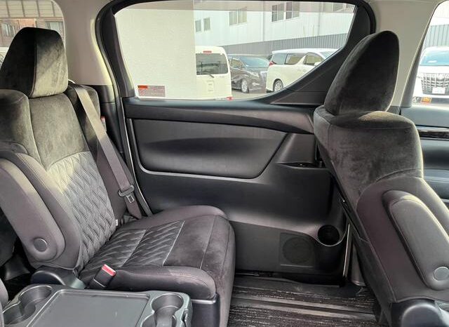 2019 TOYOTA VELLFIRE FOR SALE IN NAIROBI KENYA full