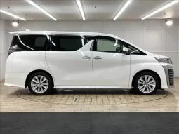 2019 TOYOTA VELLFIRE 2.5Z FOR SALE IN KENYA full