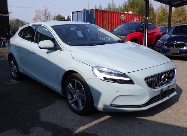 2018 VOLVO V40 T3 INSCRIPTION FOR SALE IN KENYA full